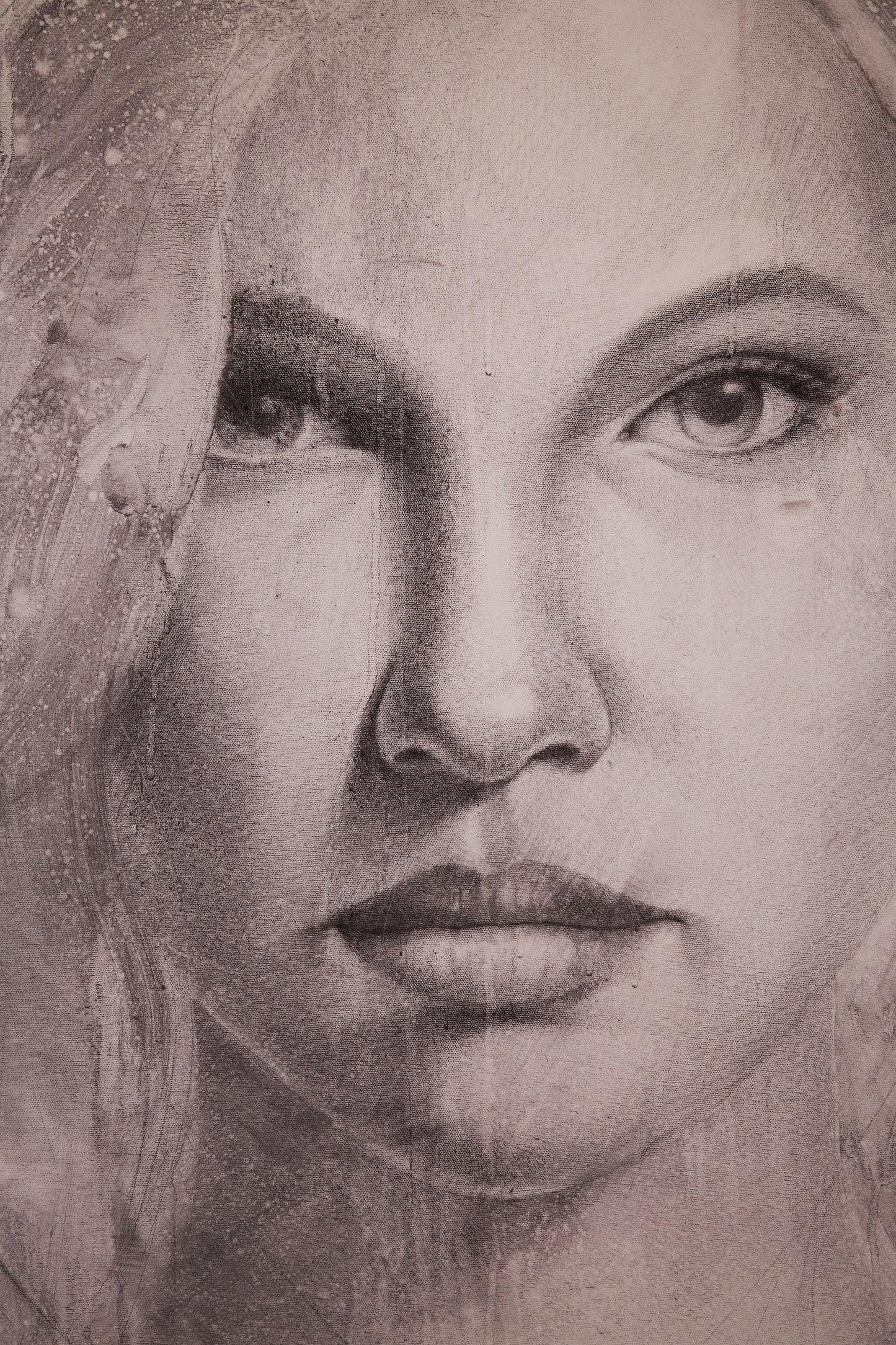 'Mia' Beauty to Abrasion 90cm x 120cm